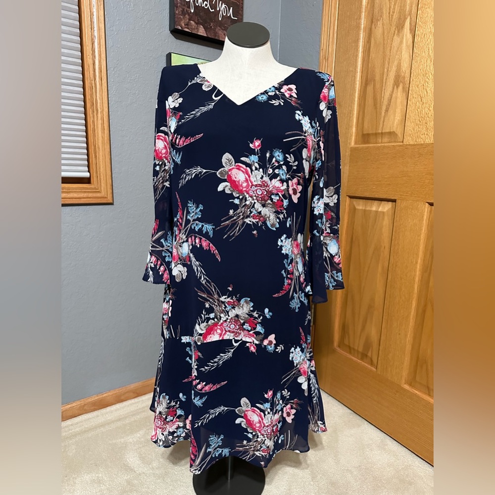 Chaps women’s blue floral dress